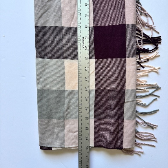 NWT Love and Lore Scarf Plaid Check Fringe Trim Purple Pink Super Soft OS - Picture 4 of 9